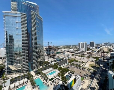 888 Biscayne Blvd - Photo Thumbnail 13