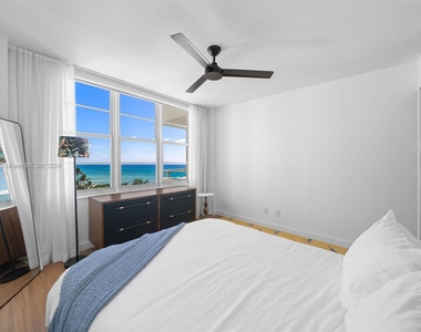 5151 Collins Ave - Photo Thumbnail 9