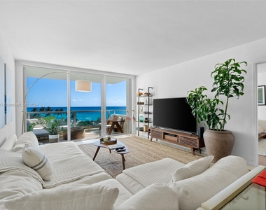 5151 Collins Ave - Photo Thumbnail 2