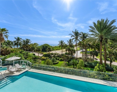 1455 Ocean Dr - Photo Thumbnail 10