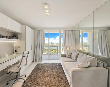 16425 Collins Ave - Photo Thumbnail 11