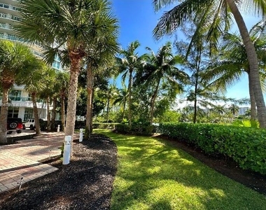 16500 Collins Ave - Photo Thumbnail 61