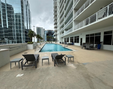 1200 Brickell Bay Dr - Photo Thumbnail 13