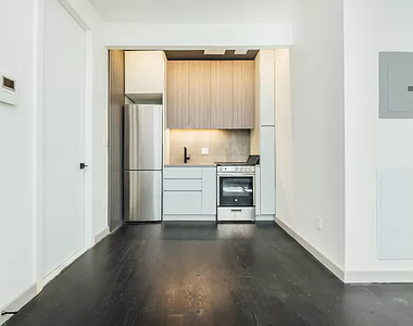 225 Winthrop Street - Photo Thumbnail 0