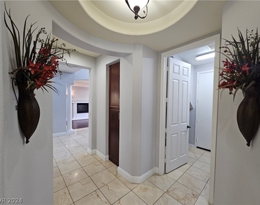 11388 Vernazza Court - Photo Thumbnail 58