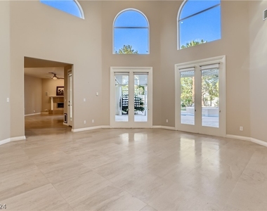 7408 Silver Palm Avenue - Photo Thumbnail 4