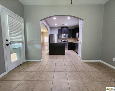 328 Primrose Way - Photo Thumbnail 13