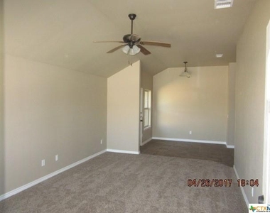 403 Sladecek Drive - Photo Thumbnail 15