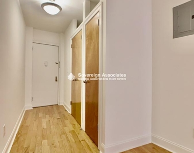 660 Fort Washington Avenue - Photo Thumbnail 9