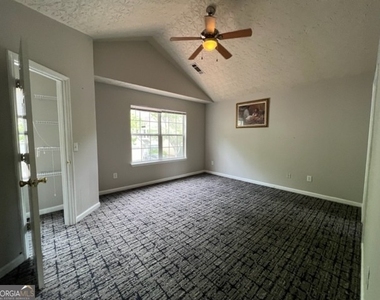 485 Springbottom Court - Photo Thumbnail 18