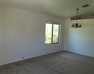 6936 W Sauceda Drive - Photo Thumbnail 2