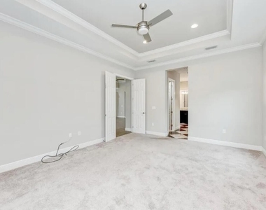 6715 Curzon Terrace - Photo Thumbnail 34