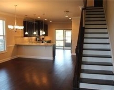 7910 Mimosa Circle - Photo Thumbnail 16