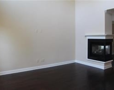 7910 Mimosa Circle - Photo Thumbnail 20