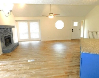 5230 Ferry Creek Lane - Photo Thumbnail 14