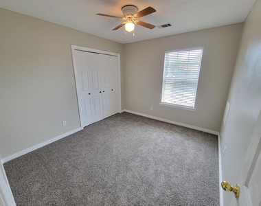 2260 Prytania Circle - Photo Thumbnail 9