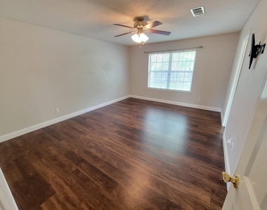 2260 Prytania Circle - Photo Thumbnail 12