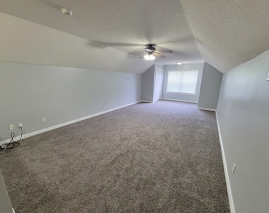 2260 Prytania Circle - Photo Thumbnail 3