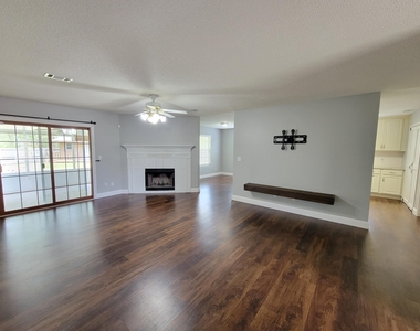 2260 Prytania Circle - Photo Thumbnail 1