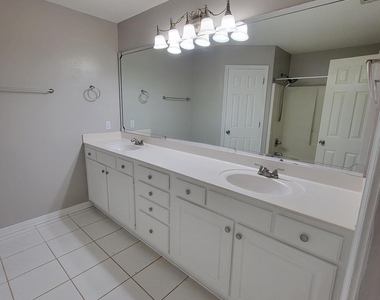 2260 Prytania Circle - Photo Thumbnail 14