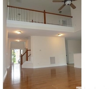 1139 Grogans Mill Drive - Photo Thumbnail 4