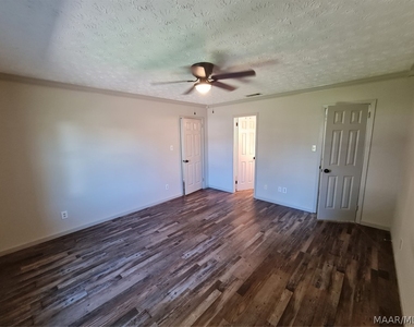 804 Winter Place - Photo Thumbnail 19