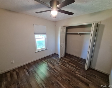 804 Winter Place - Photo Thumbnail 16