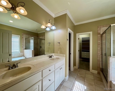 8824 Alderwood Way - Photo Thumbnail 18