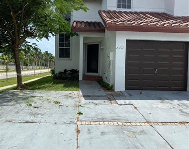 20707 Sw 81st Pl - Photo Thumbnail 16