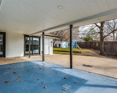 302 Hockaday Avenue - Photo Thumbnail 15