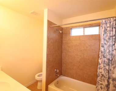 1237 Marchant Place - Photo Thumbnail 10