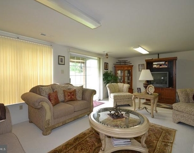 115 Farrington Court - Photo Thumbnail 11