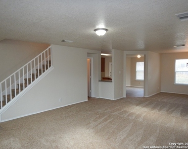 811 Quitman Oak - Photo Thumbnail 3