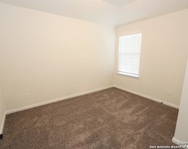 10310 Lynwood Village - Photo Thumbnail 11