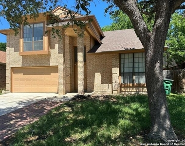 3235 Tree Grove Dr - Photo Thumbnail 1