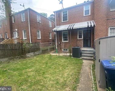 631 Gallatin St Ne - Photo Thumbnail 10