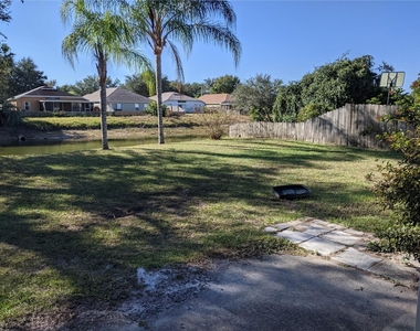 10443 Hunters Haven Boulevard - Photo Thumbnail 24