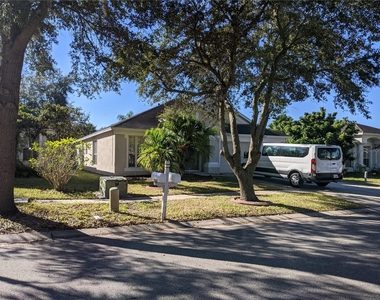 10443 Hunters Haven Boulevard - Photo Thumbnail 2