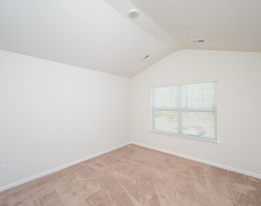 1560 Katherine Court - Photo Thumbnail 20