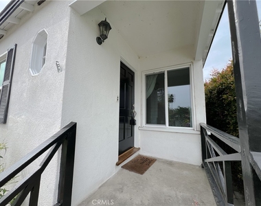 623 Camino Real - Photo Thumbnail 3