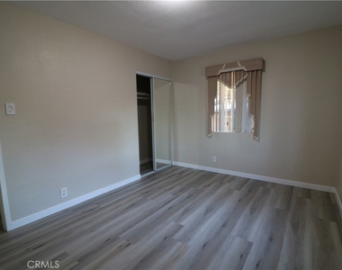 16413 S Pannes Avenue - Photo Thumbnail 2