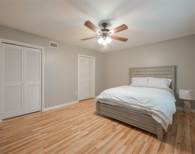 7900 Westheimer Road - Photo Thumbnail 15