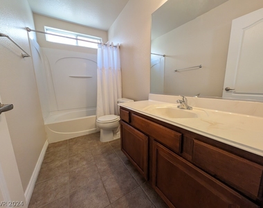 5541 Meridian Rain Street - Photo Thumbnail 29