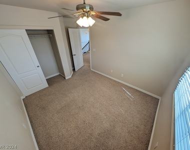 5541 Meridian Rain Street - Photo Thumbnail 28