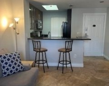 220 E Flamingo Road - Photo Thumbnail 2