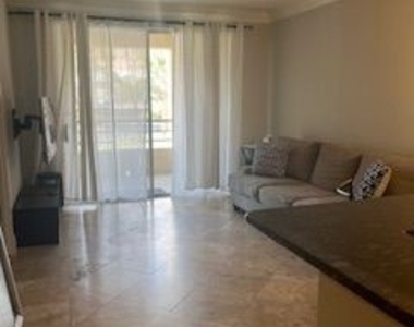 220 E Flamingo Road - Photo Thumbnail 1