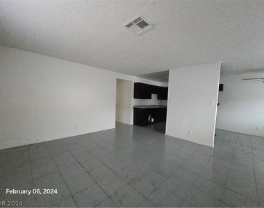 6940 Hopkins Drive - Photo Thumbnail 2