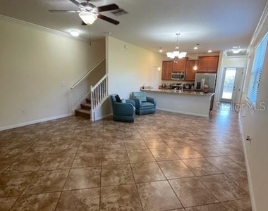 4300 Fennwood Ct - Photo Thumbnail 3