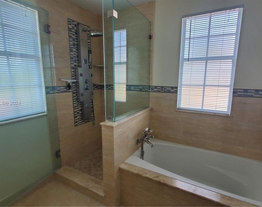 2542 W Saratoga Dr - Photo Thumbnail 8