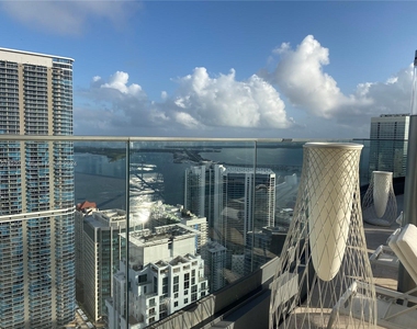 1000 Brickell Plaza - Photo Thumbnail 29